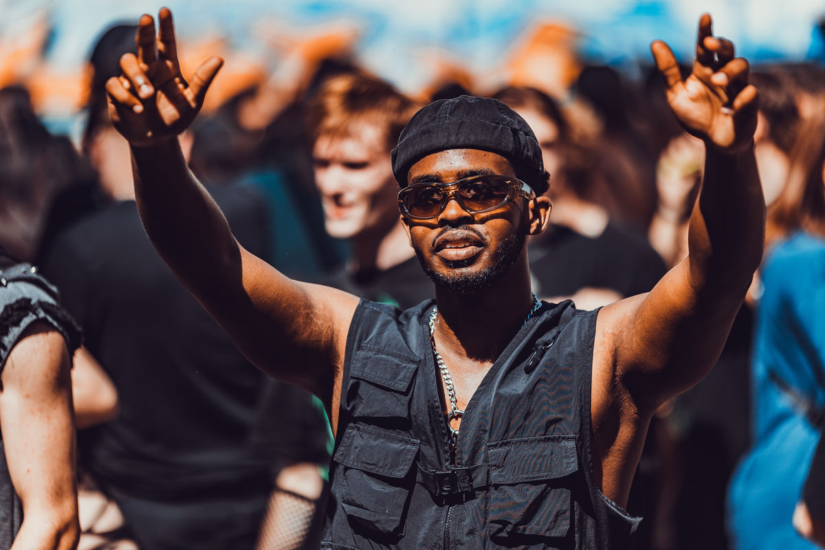 Loading... just a sec